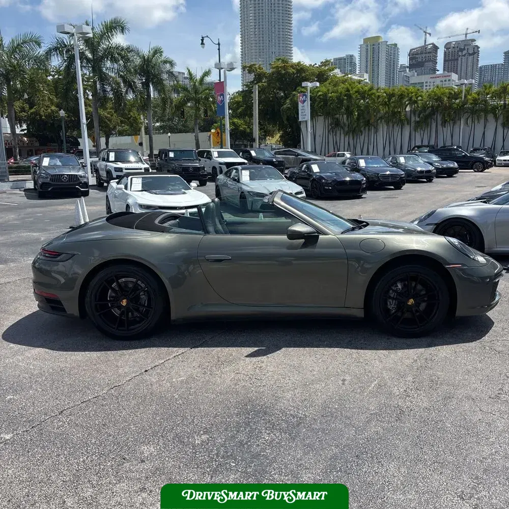 2020 Porsche 911 Carrera Cabriolet