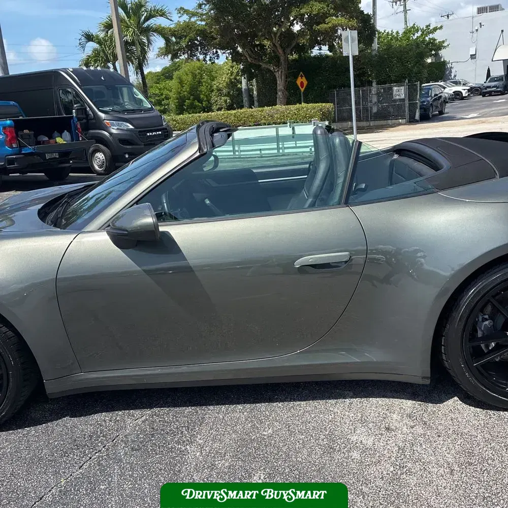 2020 Porsche 911 Carrera Cabriolet