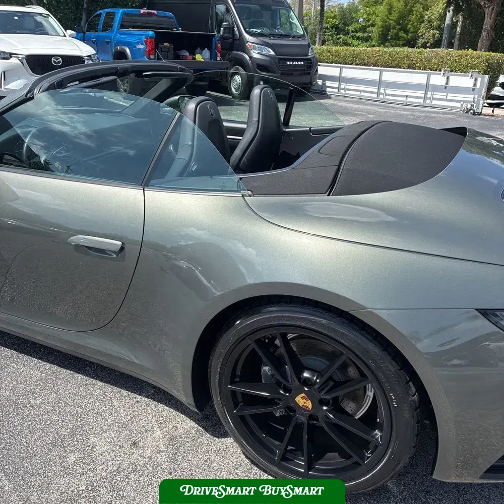 2020 Porsche 911 Carrera Cabriolet