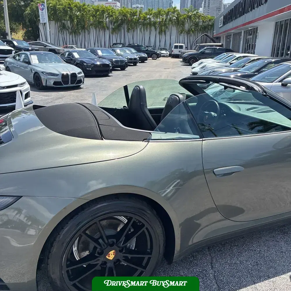 2020 Porsche 911 Carrera Cabriolet