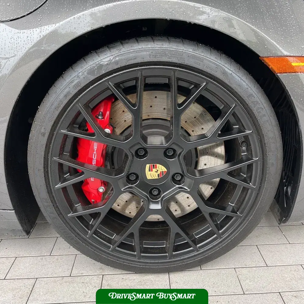 2023 Porsche 911 Carrera GTS