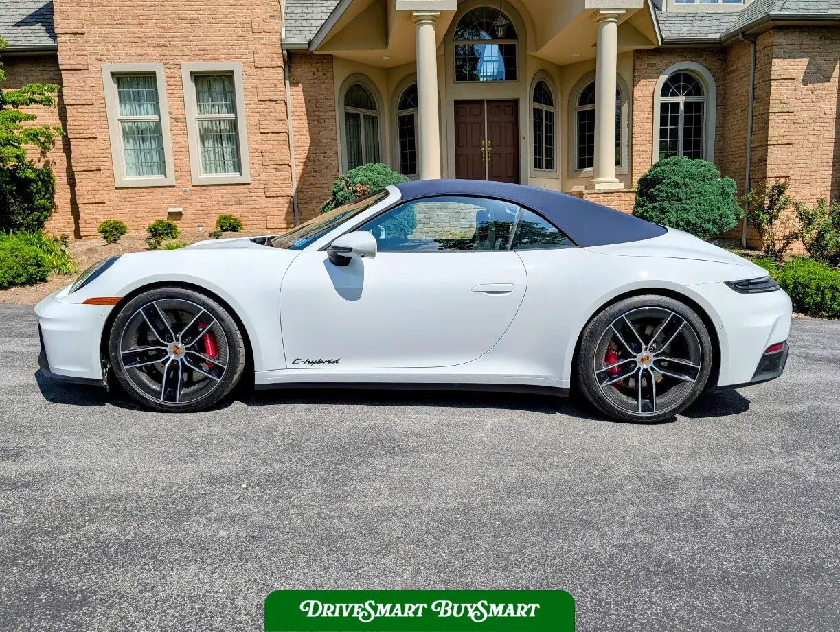 2026 Porsche 911 Carrera 4 GTS Cabriolet