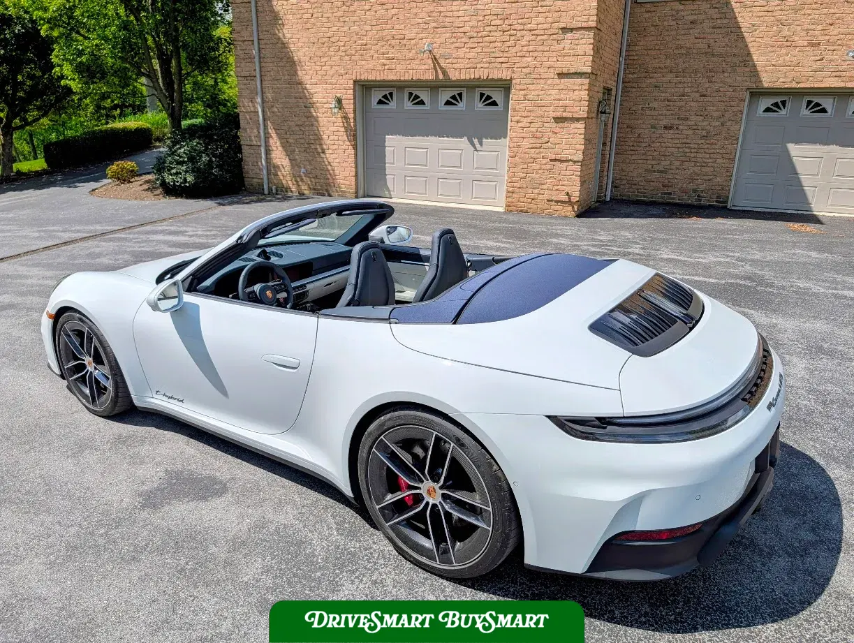 2026 Porsche 911 Carrera 4 GTS Cabriolet