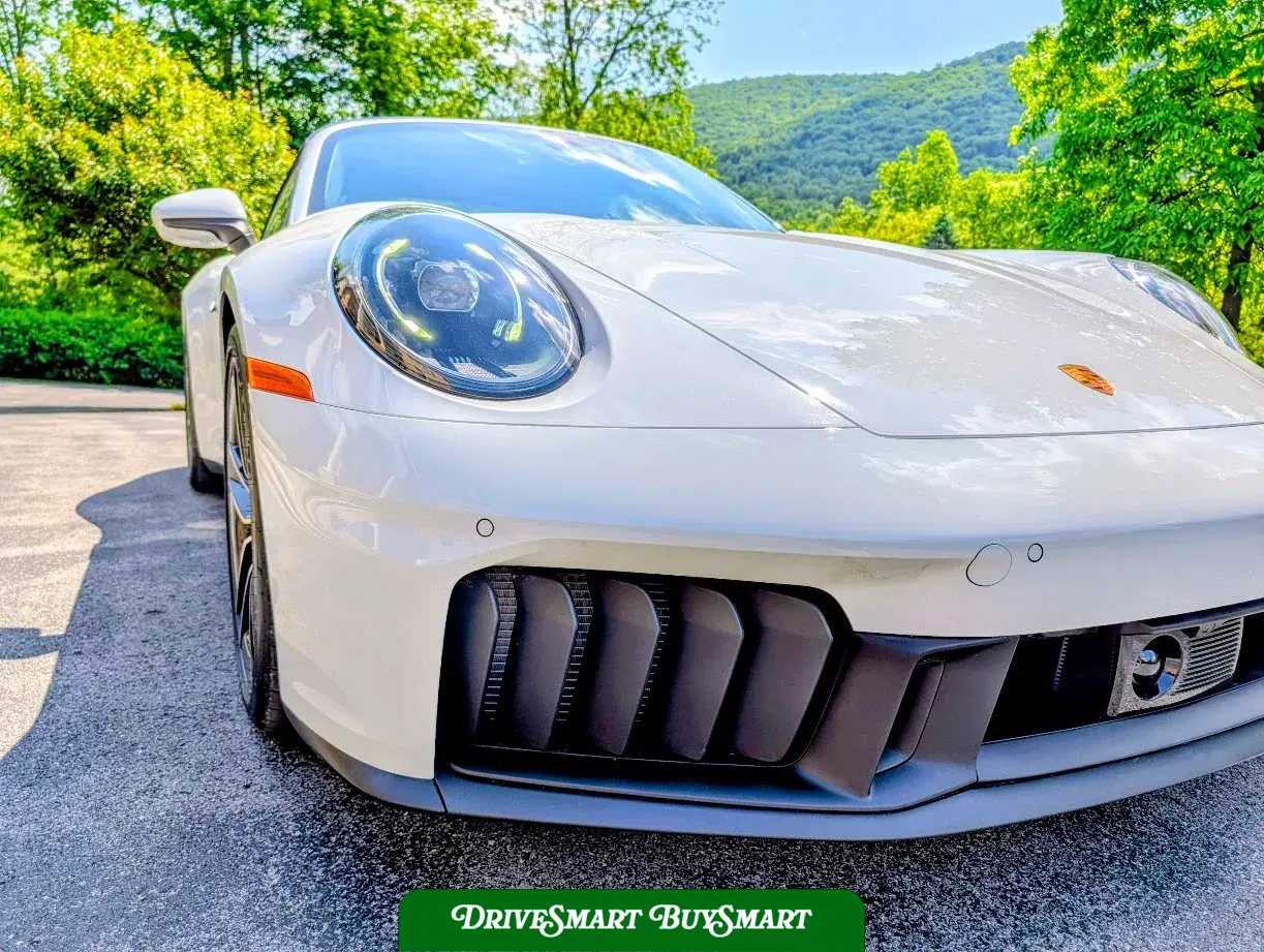 2026 Porsche 911 Carrera 4 GTS Cabriolet