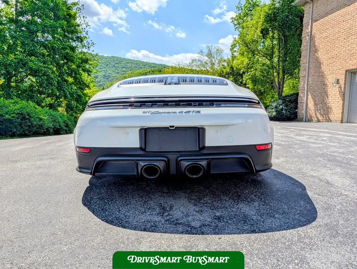 2026 Porsche 911 Carrera 4 GTS Cabriolet