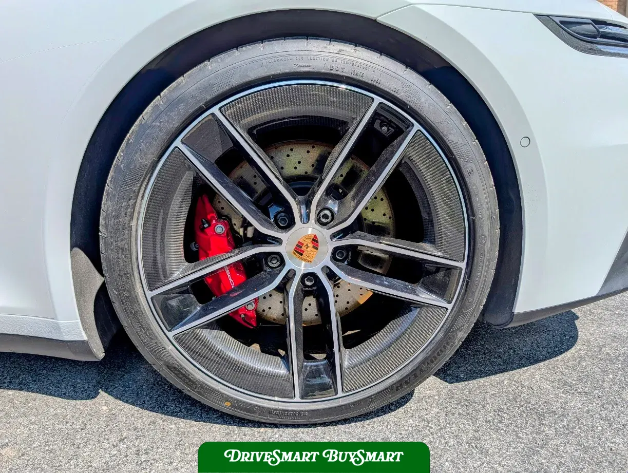 2026 Porsche 911 Carrera 4 GTS Cabriolet