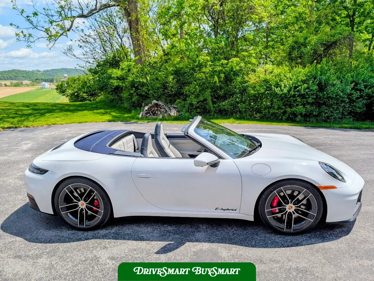 2026 Porsche 911 Carrera 4 GTS Cabriolet