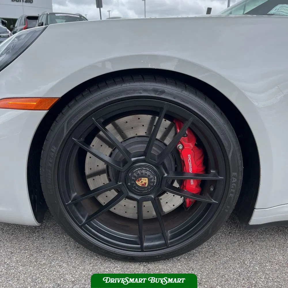 2023 Porsche 911 Carrera GTS