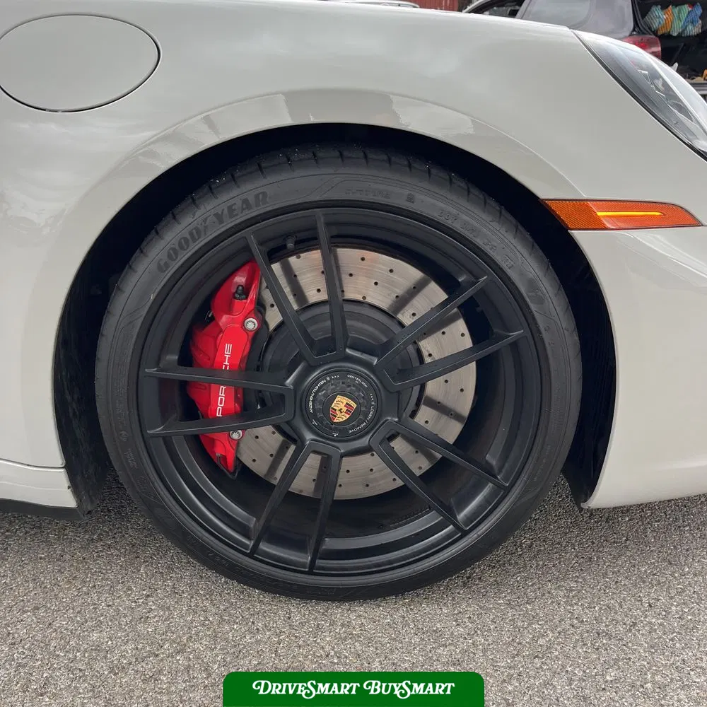 2023 Porsche 911 Carrera GTS