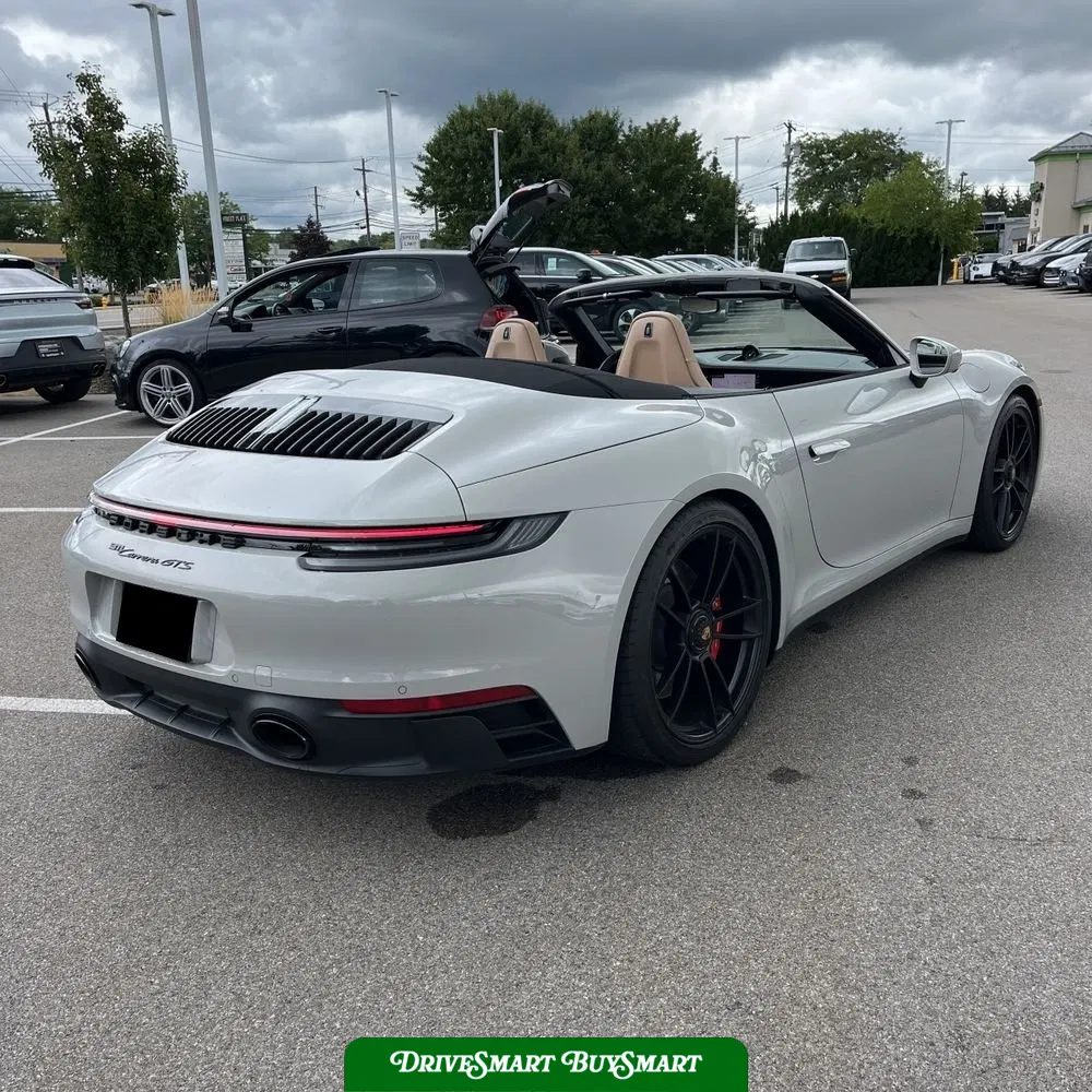 2023 Porsche 911 Carrera GTS