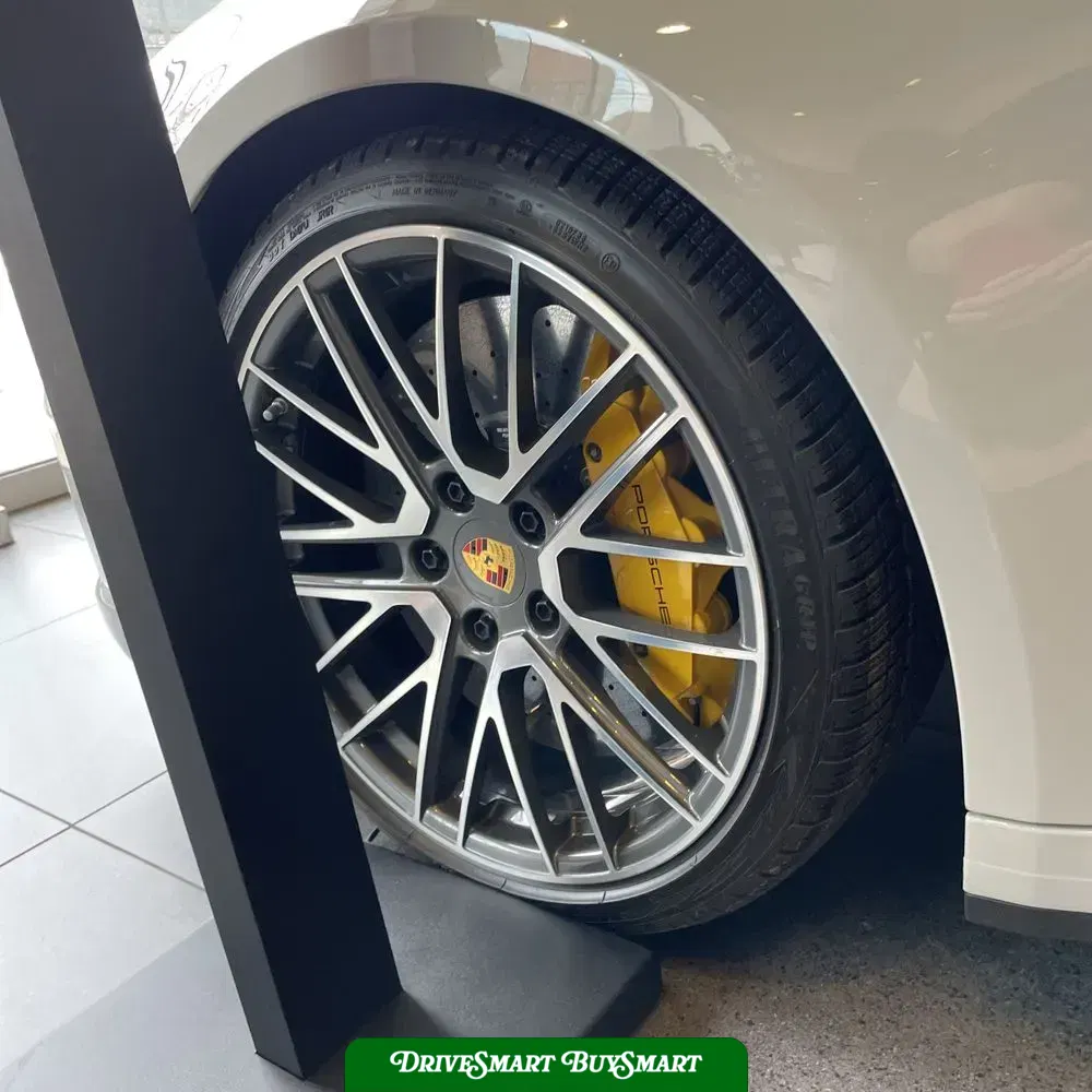 2024 Porsche 911 Turbo S