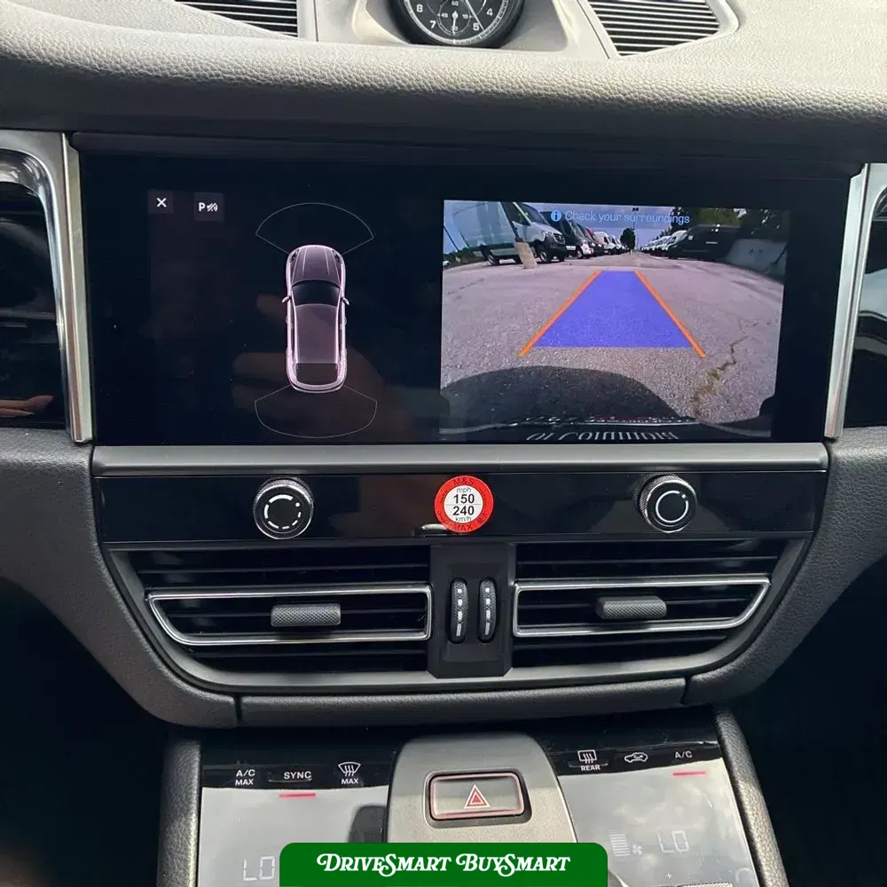 2023 Porsche Macan T
