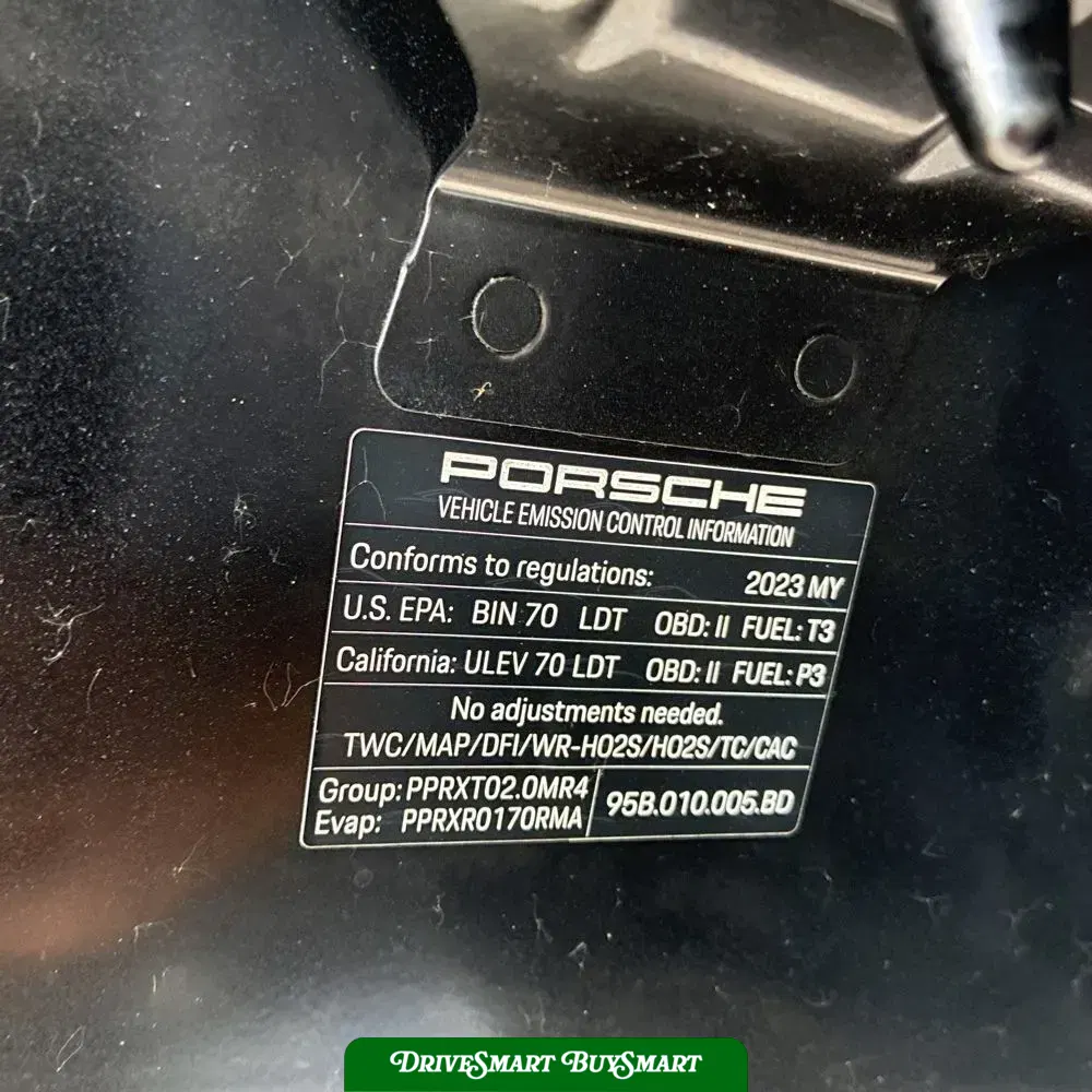 2023 Porsche Macan T