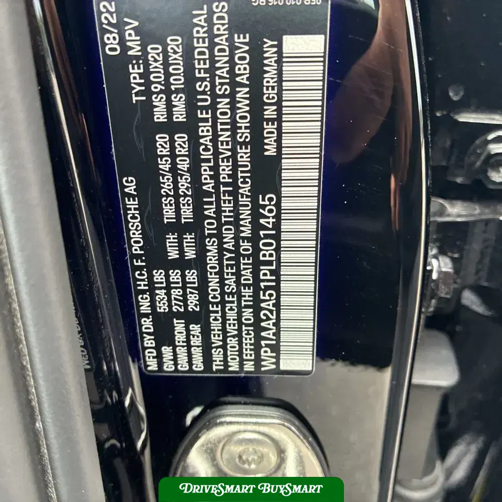 2023 Porsche Macan T
