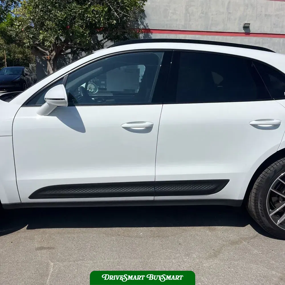 2023 Porsche Macan Base
