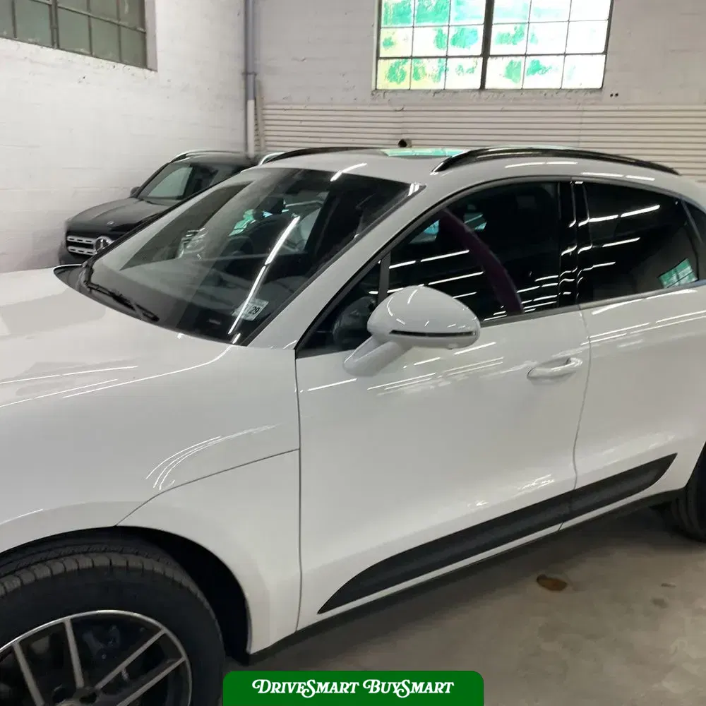 2024 Porsche Macan Base