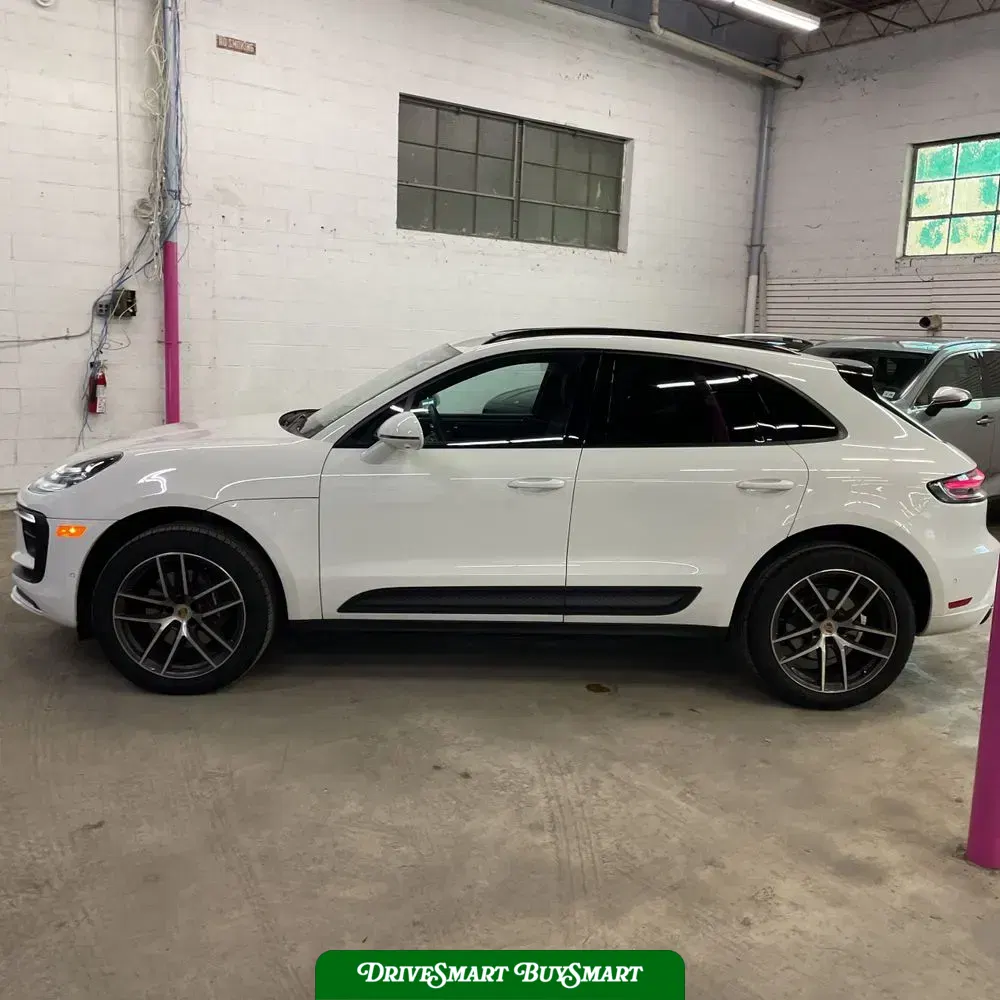 2024 Porsche Macan Base
