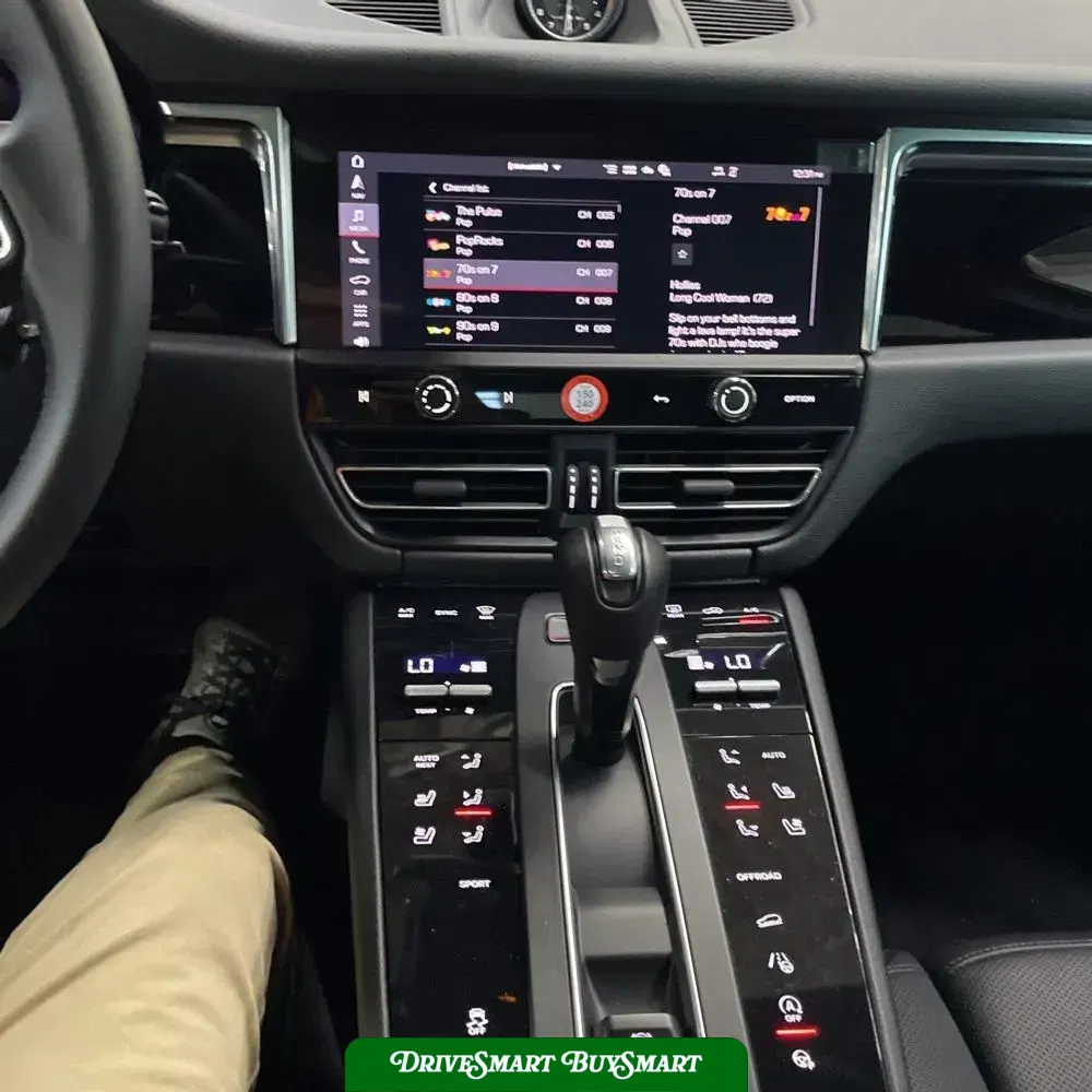 2024 Porsche Macan Base