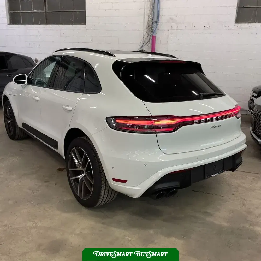 2024 Porsche Macan Base
