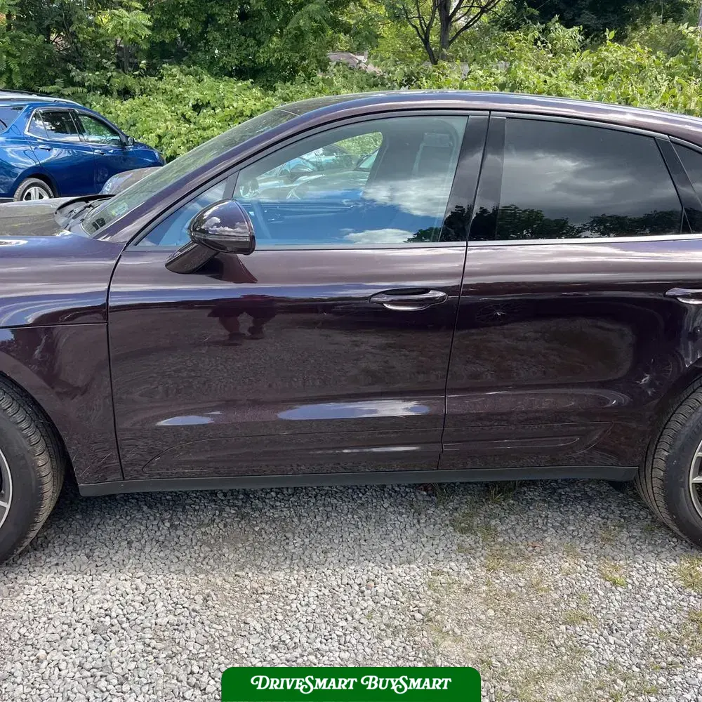 2025 Porsche Macan Base