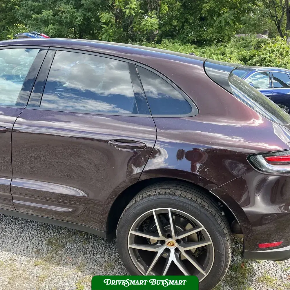 2025 Porsche Macan Base
