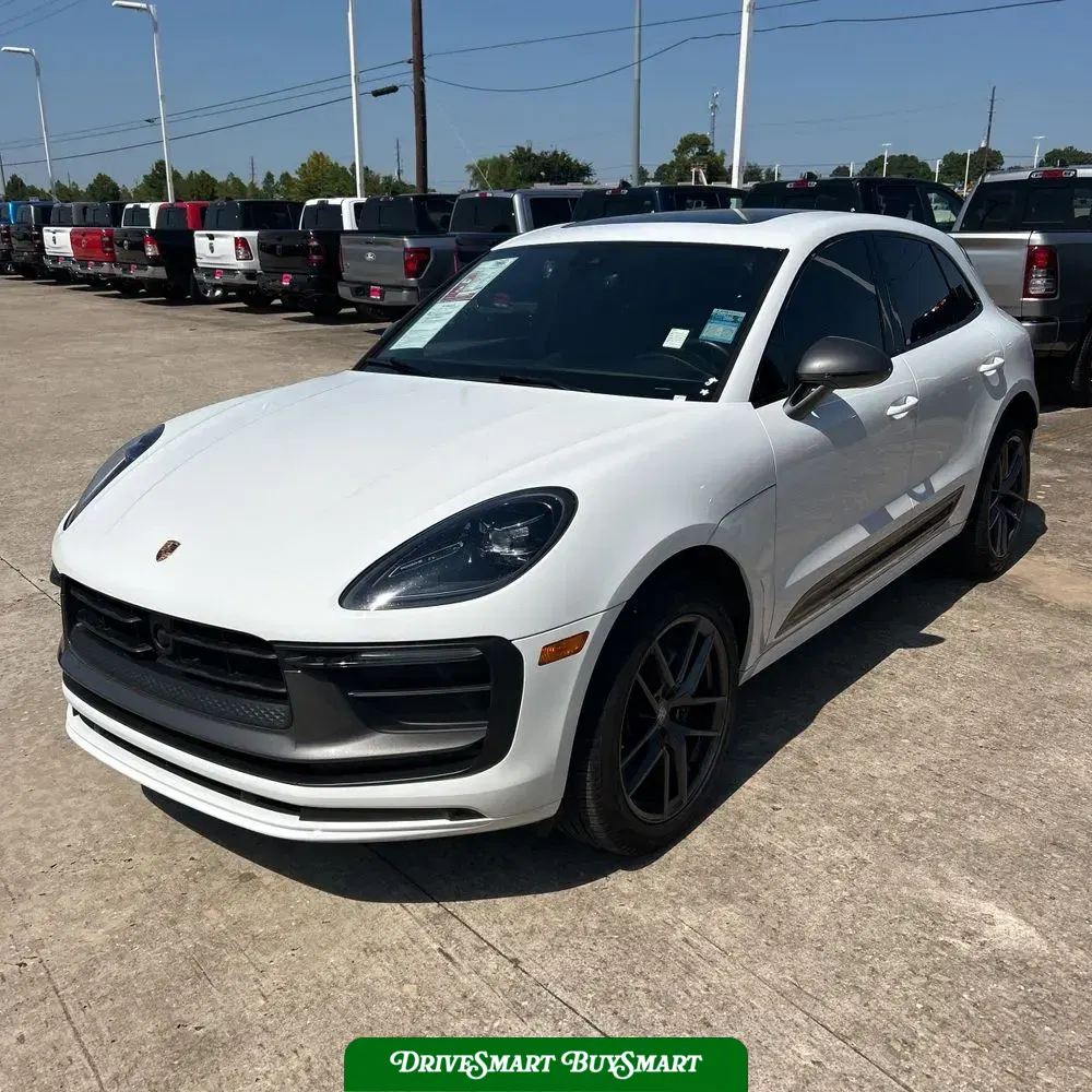 2024 Porsche Macan Base