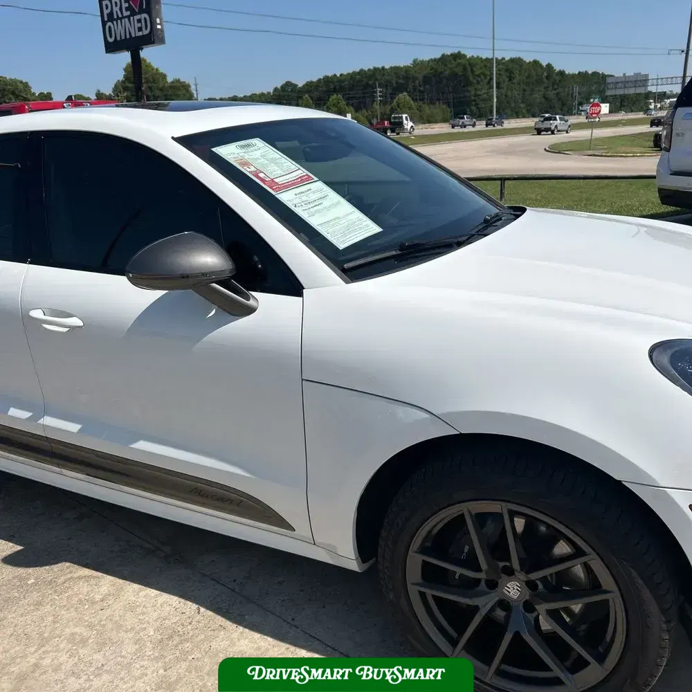 2024 Porsche Macan Base