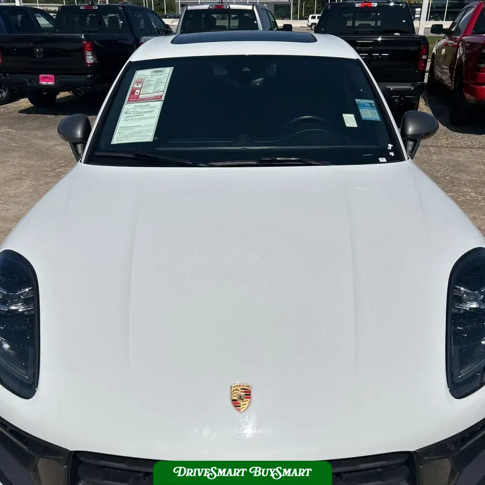 2024 Porsche Macan Base