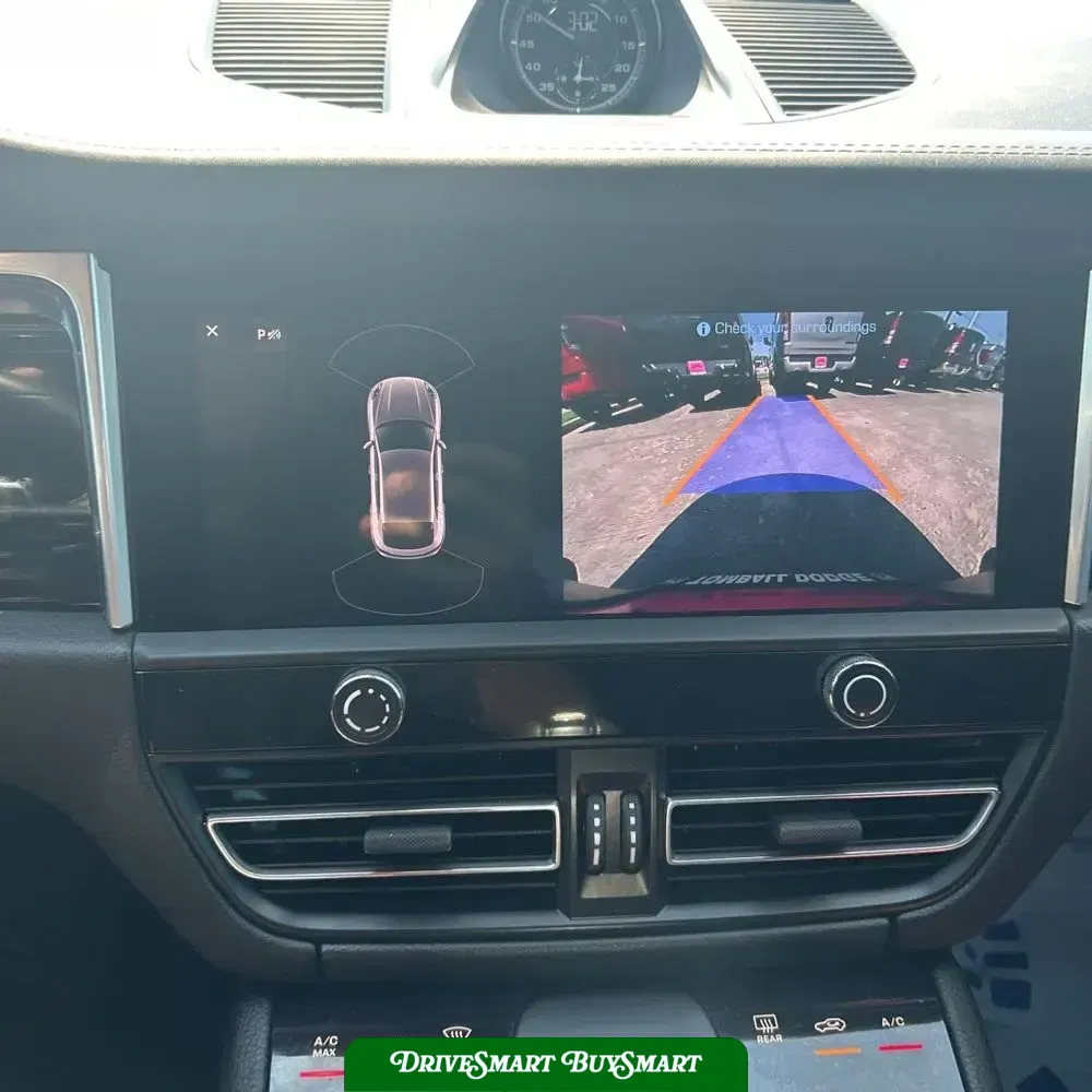 2024 Porsche Macan Base