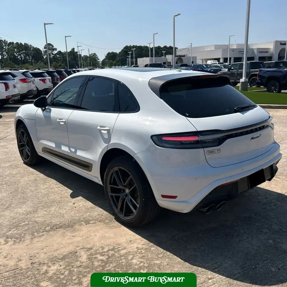 2024 Porsche Macan Base