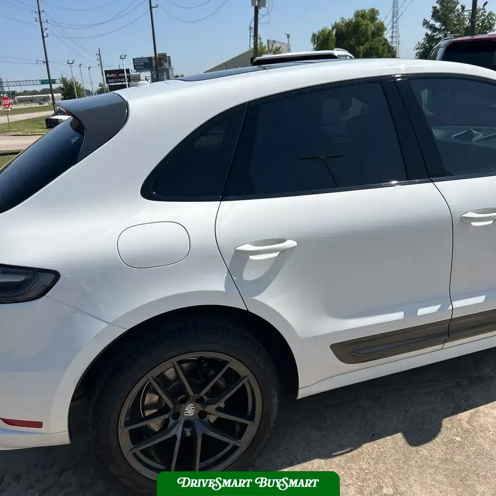 2024 Porsche Macan Base