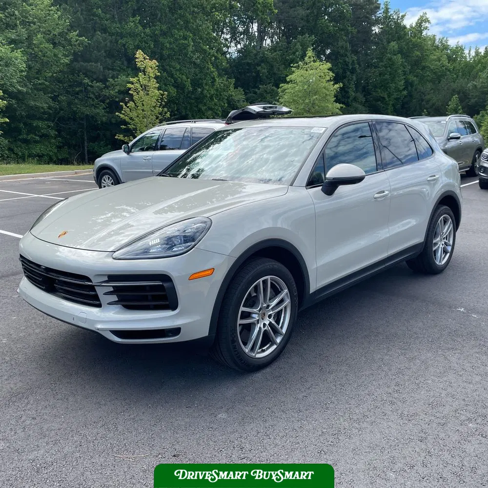 2022 Porsche Cayenne Base