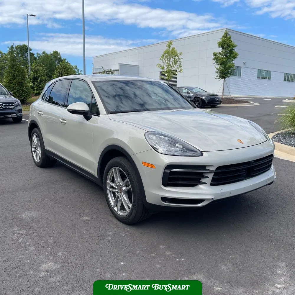 2022 Porsche Cayenne Base