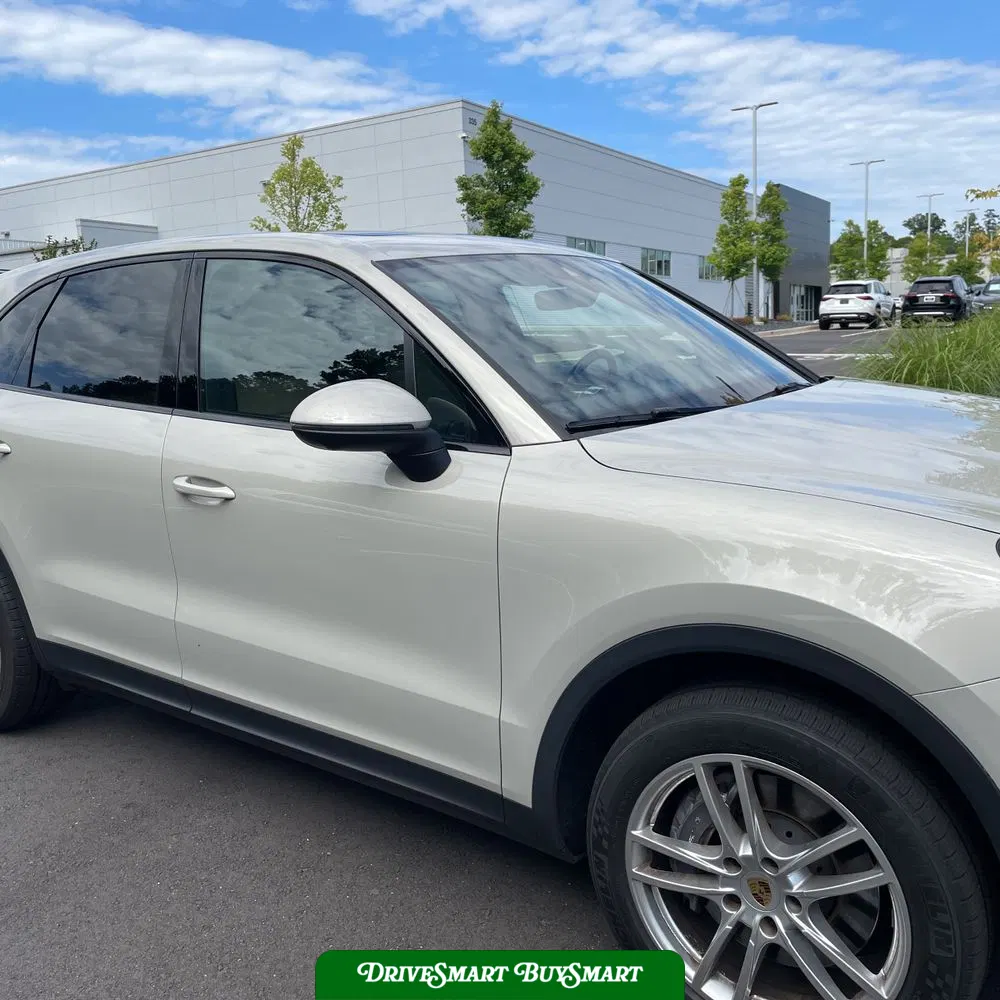 2022 Porsche Cayenne Base
