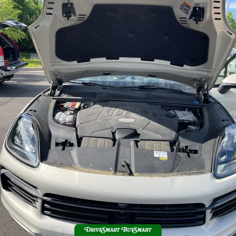 2022 Porsche Cayenne Base