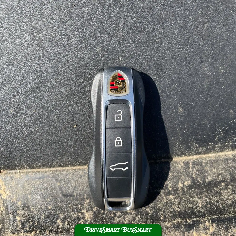 2022 Porsche Cayenne Base