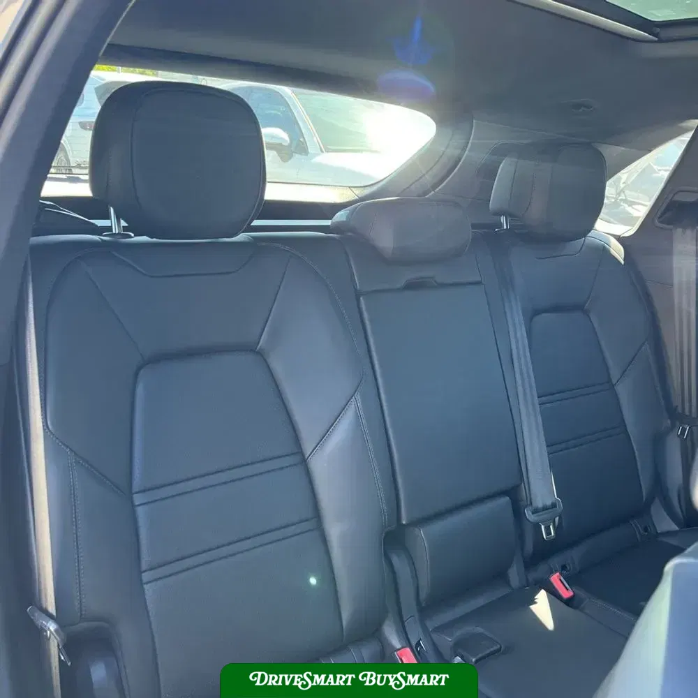 2022 Porsche Cayenne Base