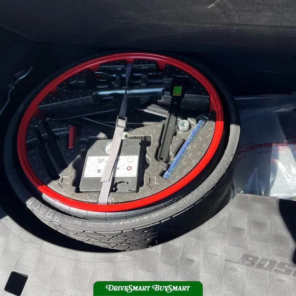 2022 Porsche Cayenne Base