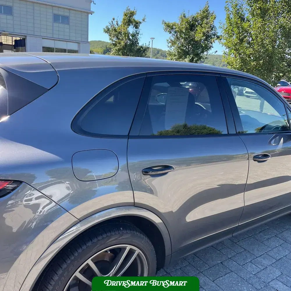 2022 Porsche Cayenne Base