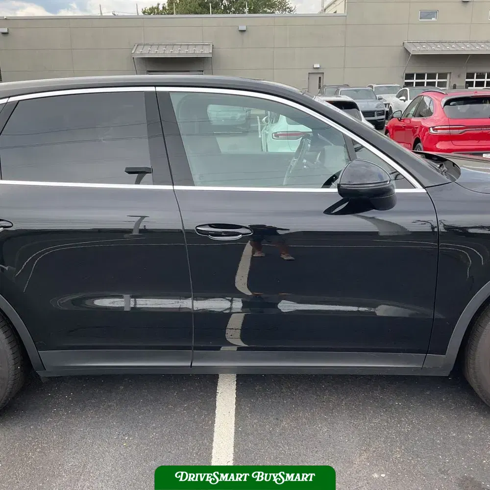 2023 Porsche Cayenne Base