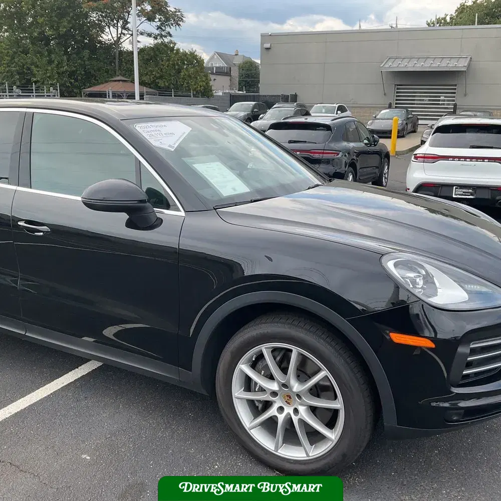 2023 Porsche Cayenne Base