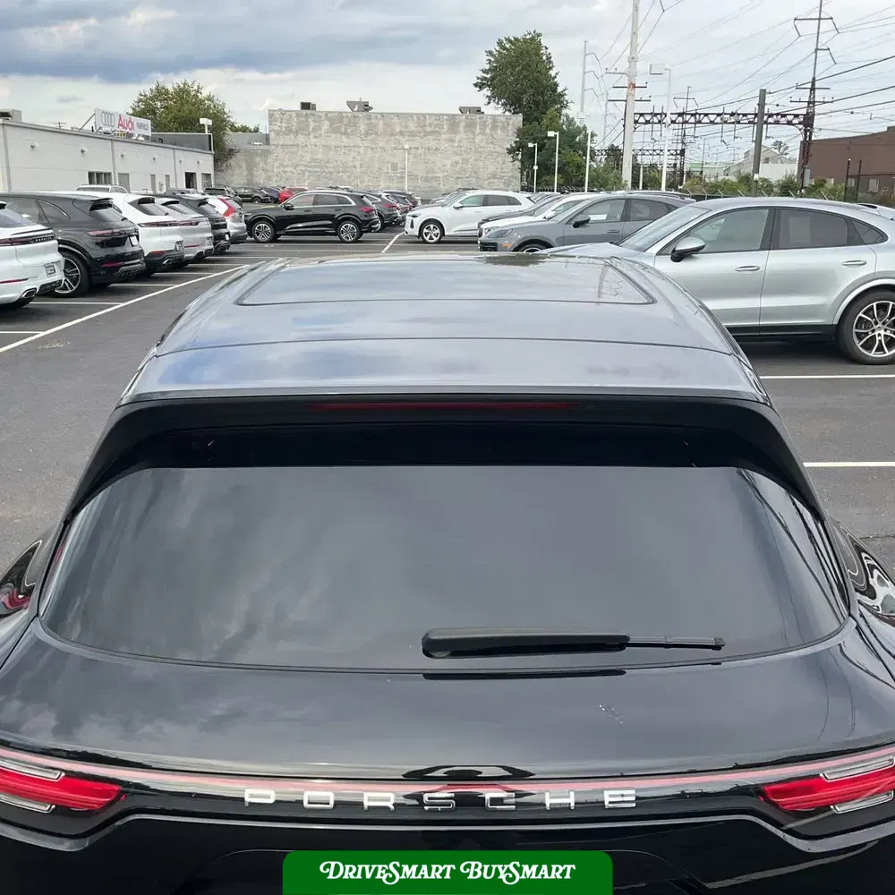 2023 Porsche Cayenne Base