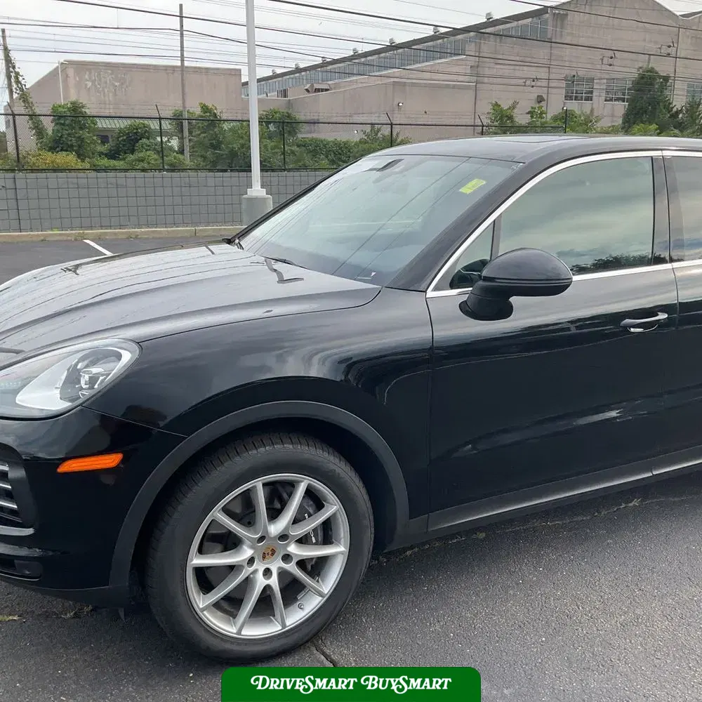 2023 Porsche Cayenne Base