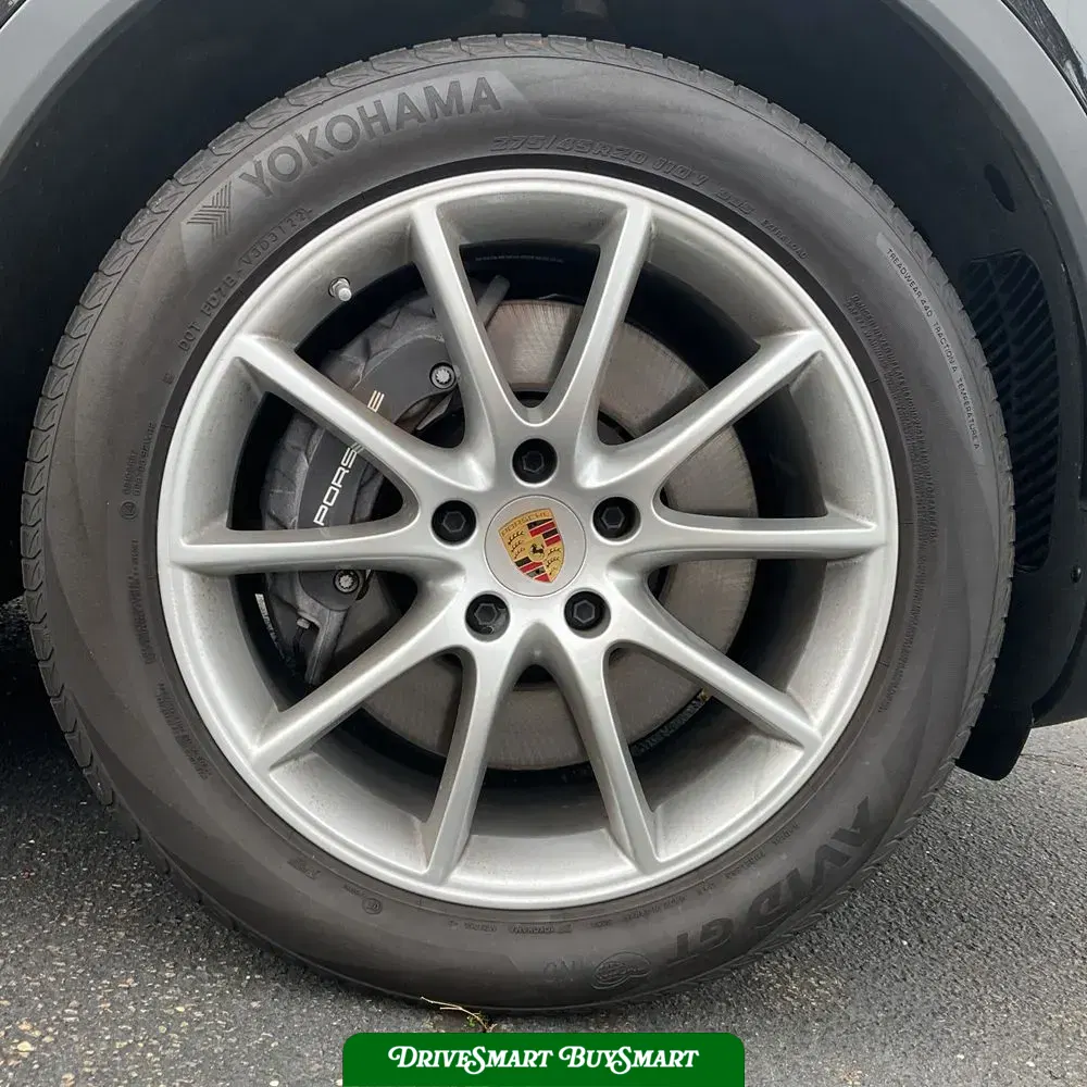 2023 Porsche Cayenne Base