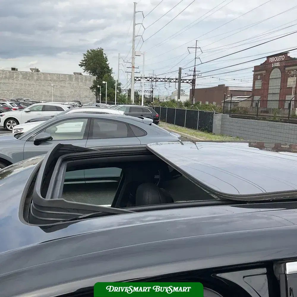 2023 Porsche Cayenne Base