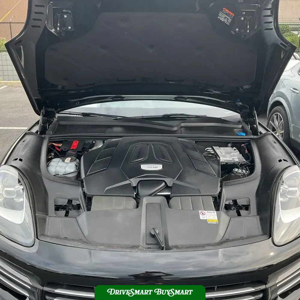 2023 Porsche Cayenne Base