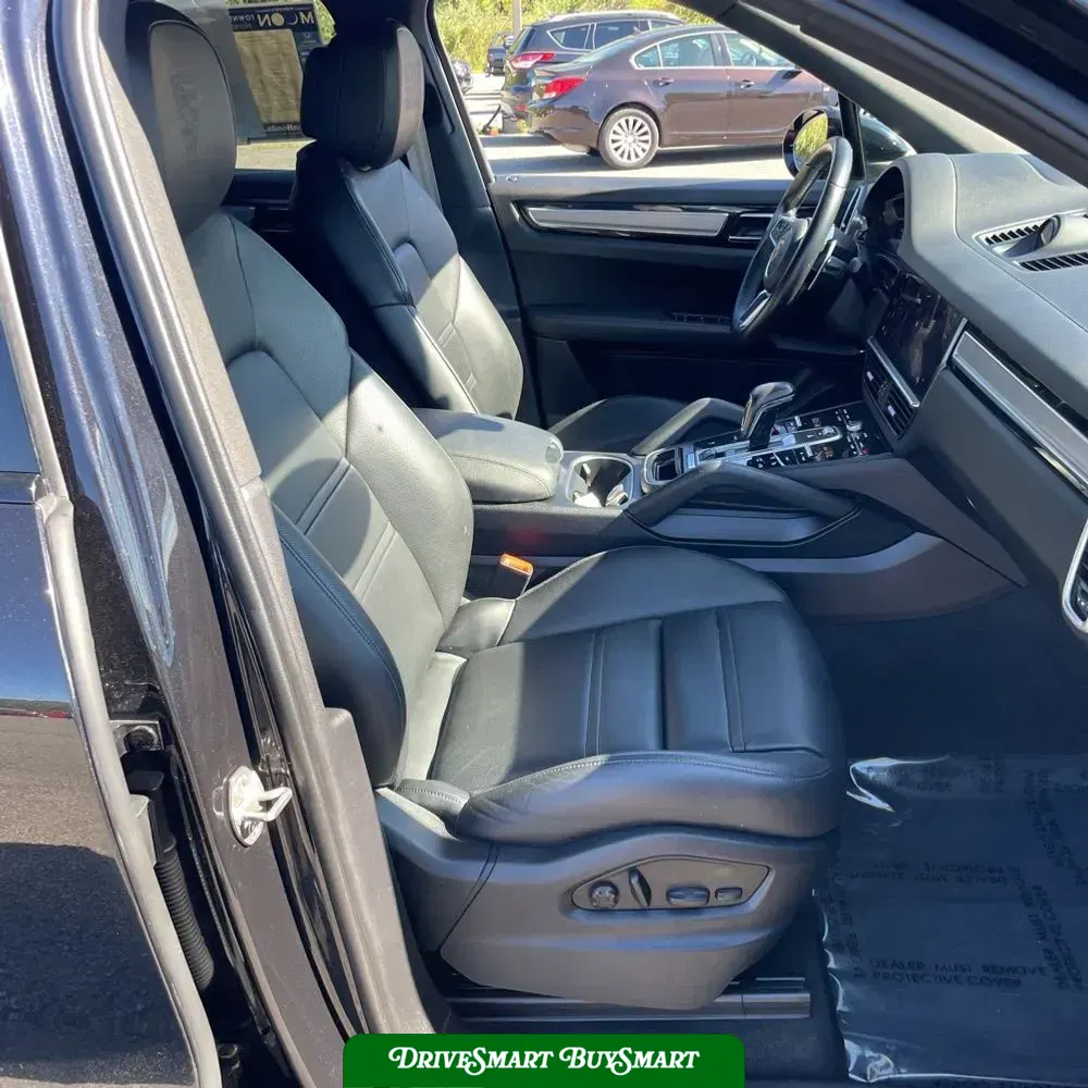 2022 Porsche Cayenne Platinum Edition