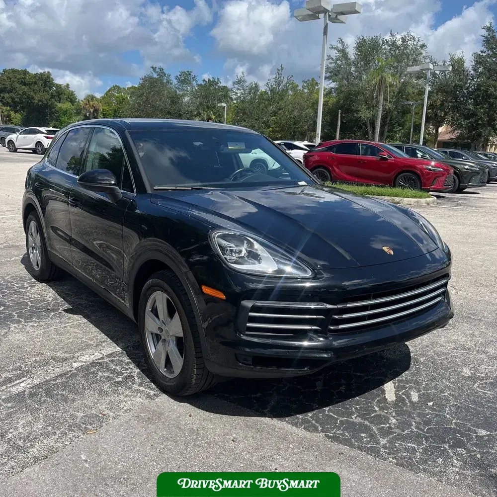 2022 Porsche Cayenne Base