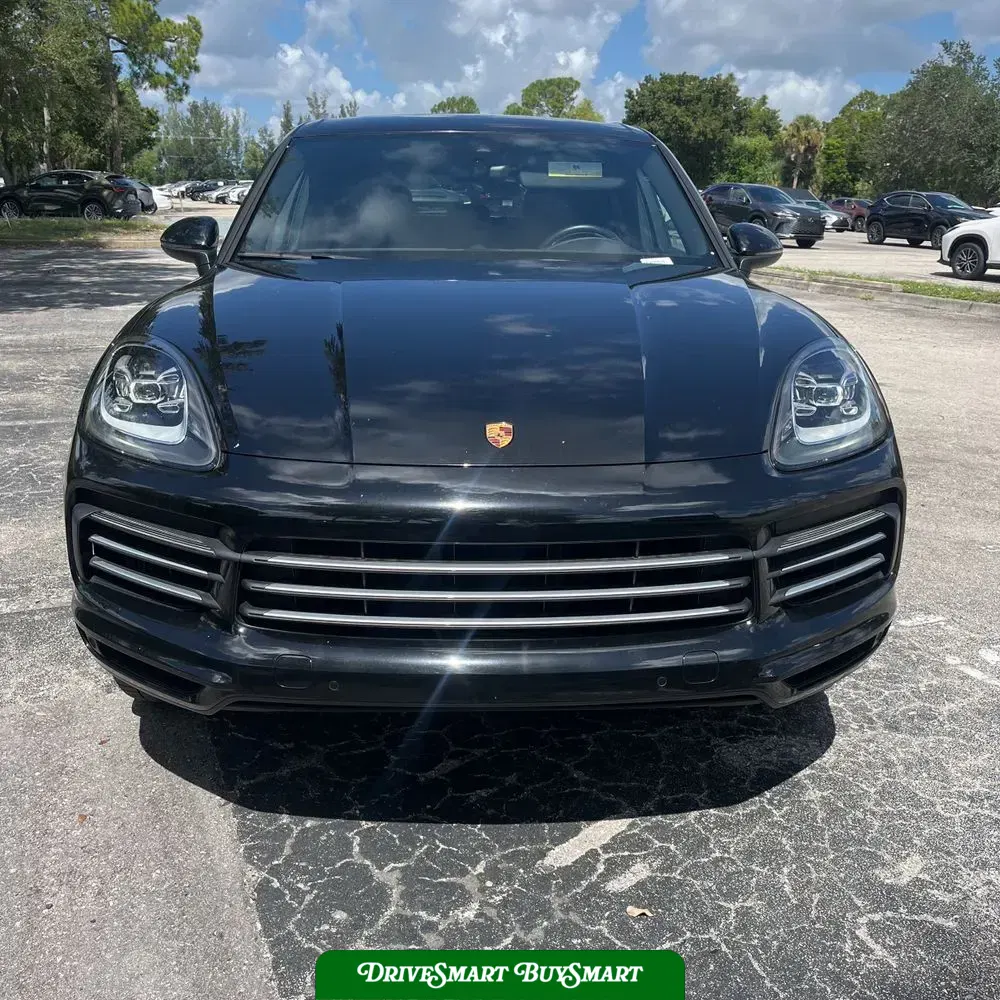 2022 Porsche Cayenne Base