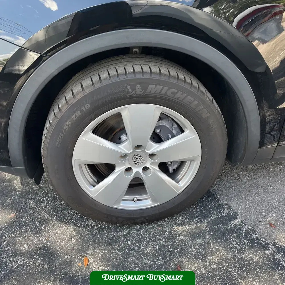 2022 Porsche Cayenne Base